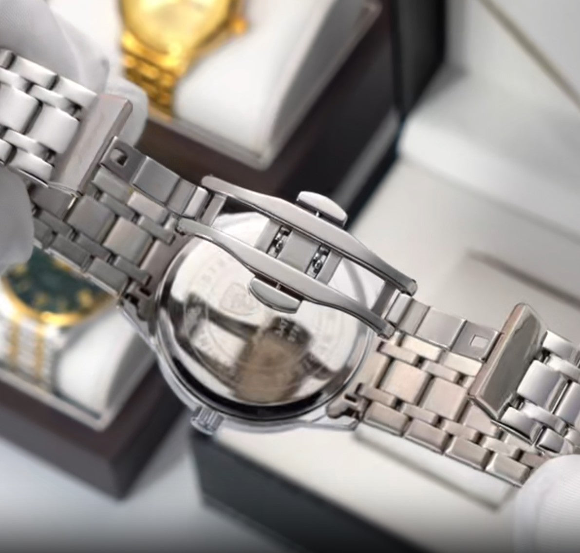 POEDAGAR Pegasus Grey& Gold